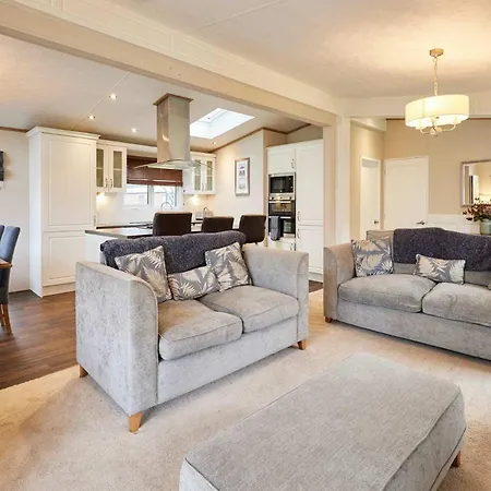 Sutton With Hot Tub 山林小屋 约克