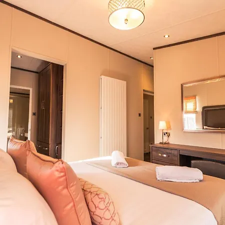 Sutton With Hot Tub York