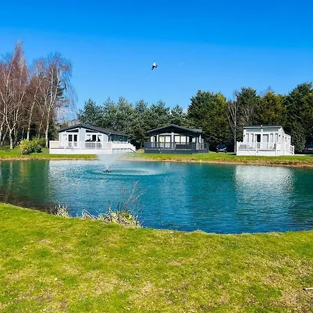 Sutton With Hot Tub York