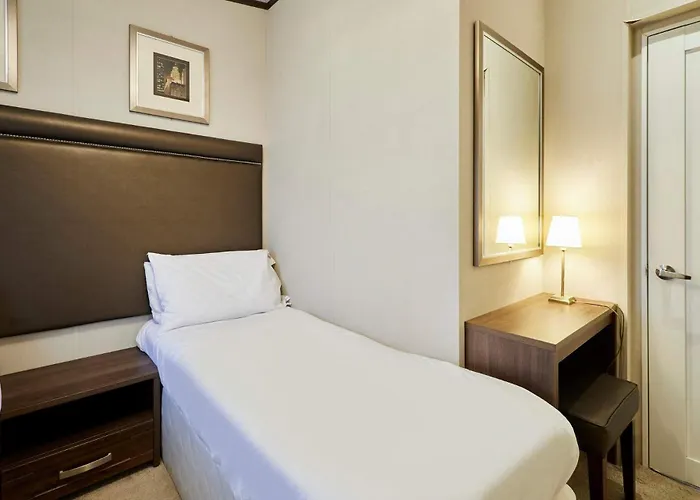 Sutton With Hot Tub Alojamento de Turismo Selvagem